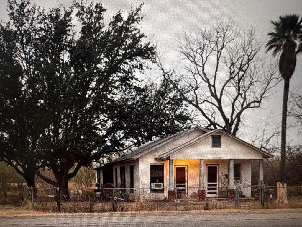 217,800 acres in Maverick County