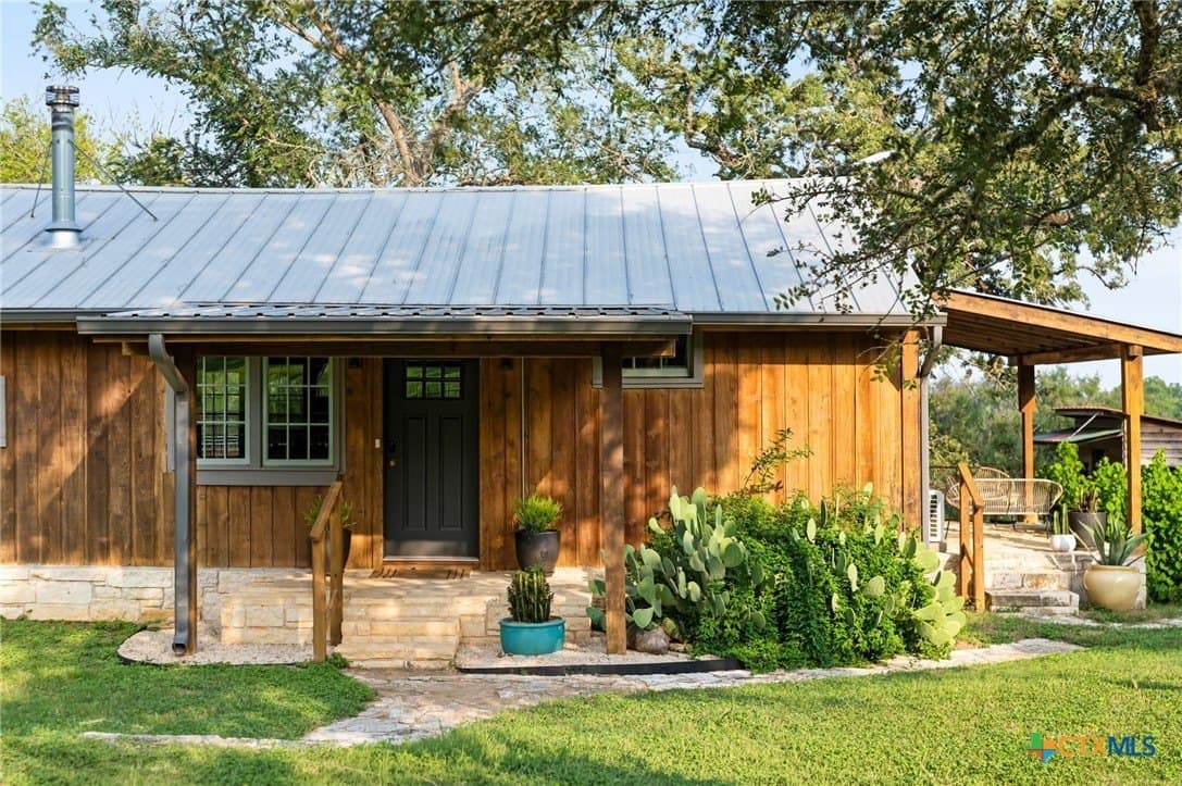 24.86 acres in Bastrop County gallery image 3