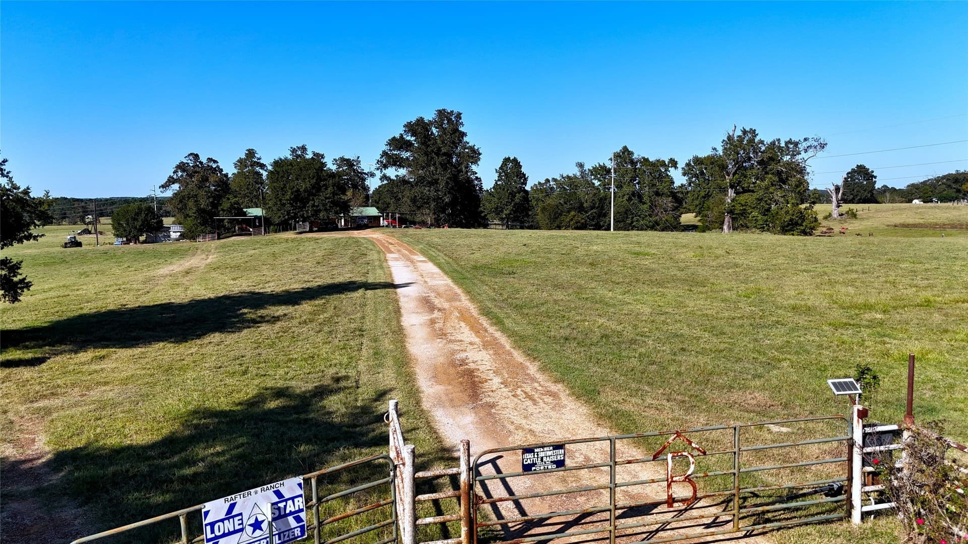119.54 acres in Henderson County - photo 5