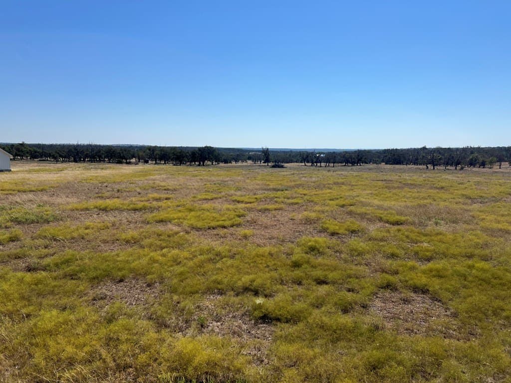 10 acres in Gillespie County gallery image 3