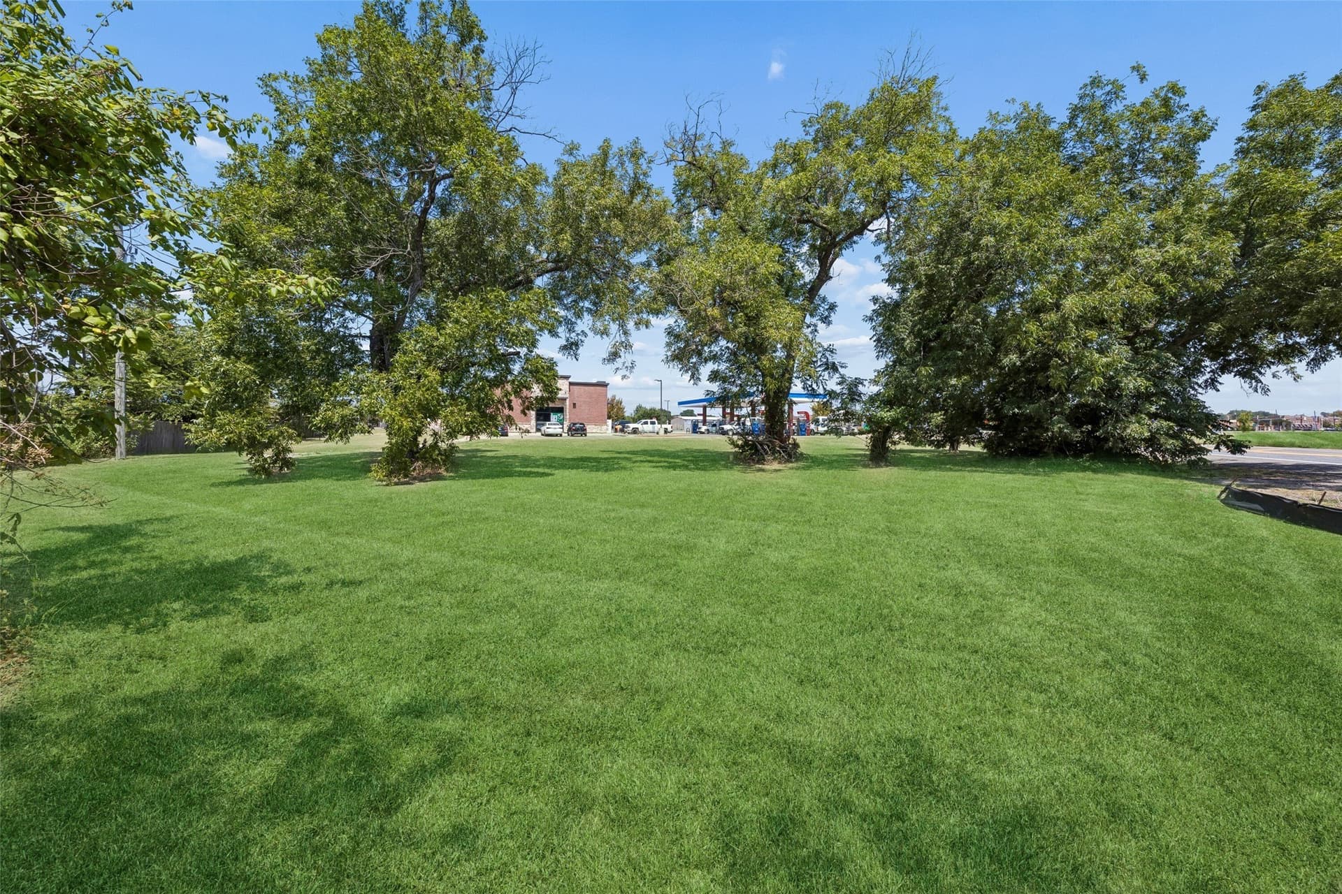 0.55 acres in Ellis County - photo 8