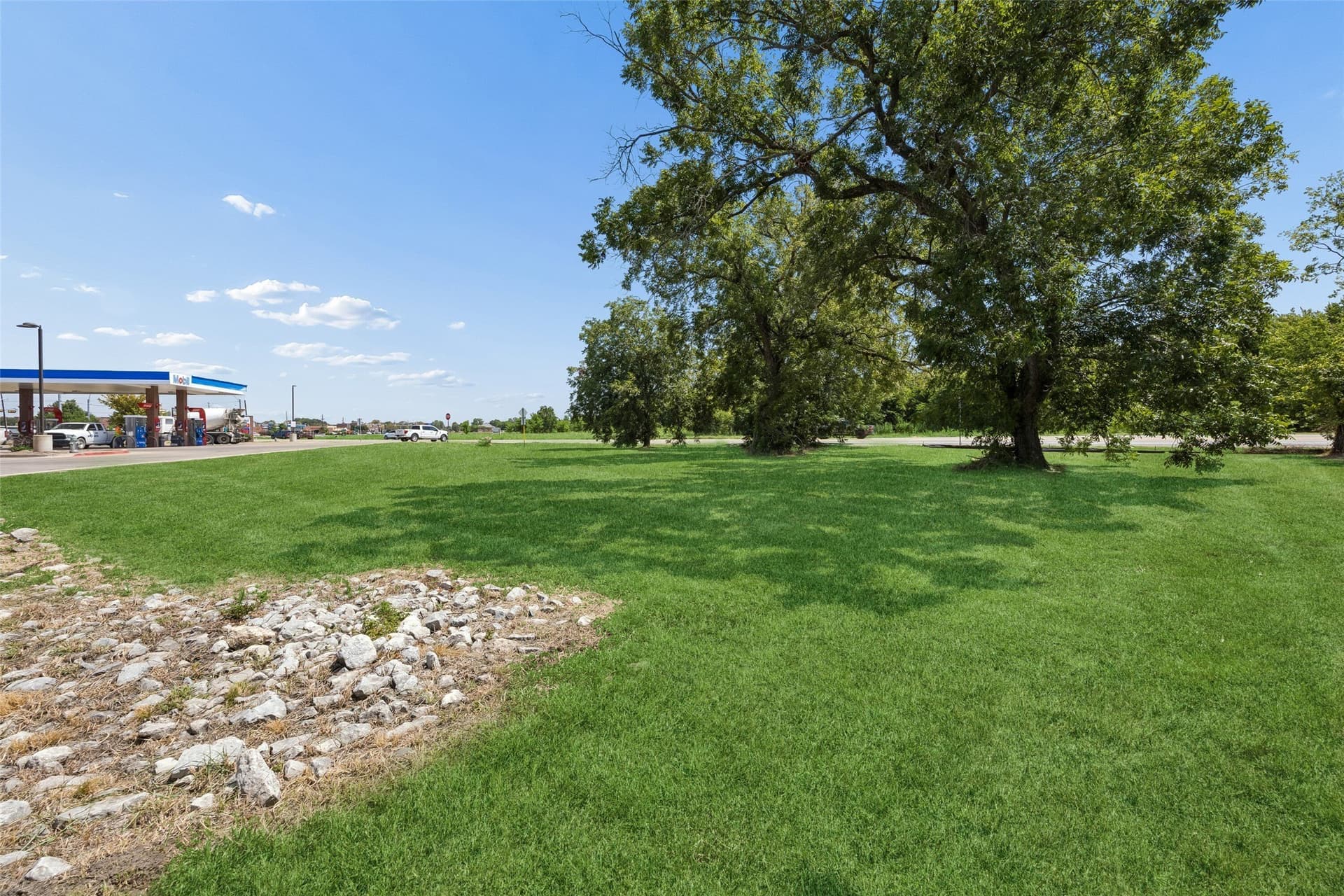 0.55 acres in Ellis County - photo 7