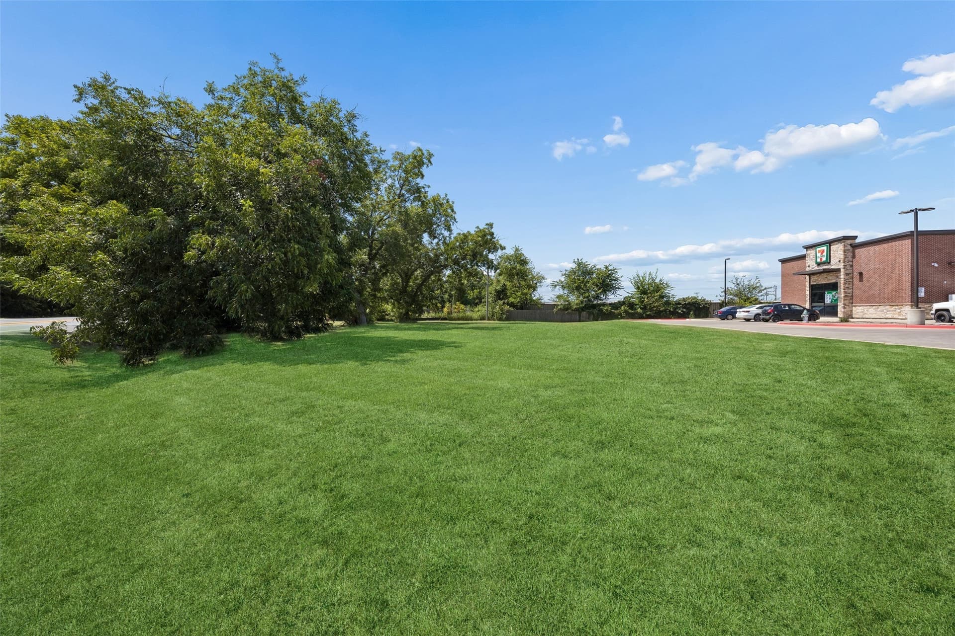 0.55 acres in Ellis County - photo 10