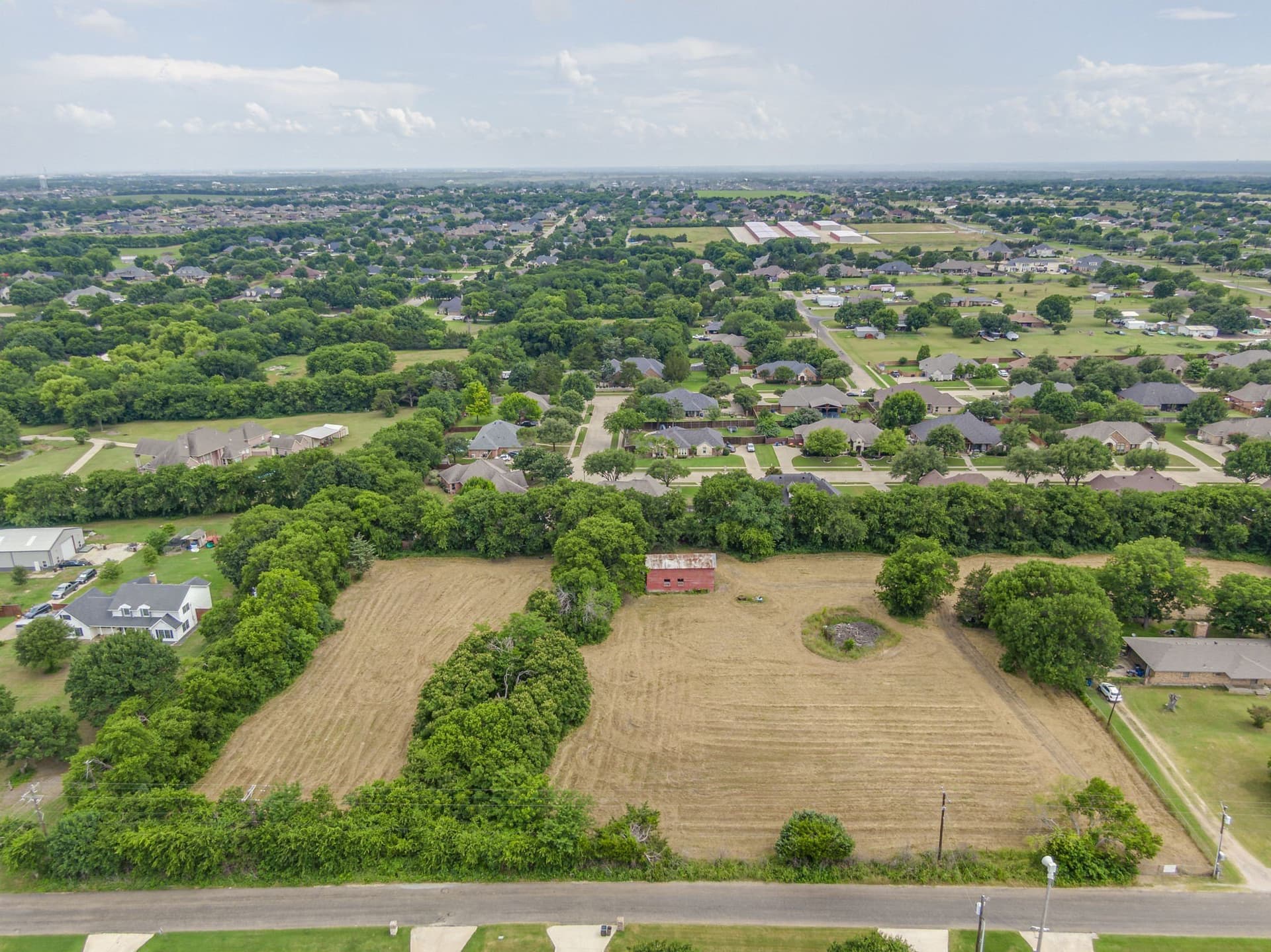 2.77 acres in Ellis County gallery image 2