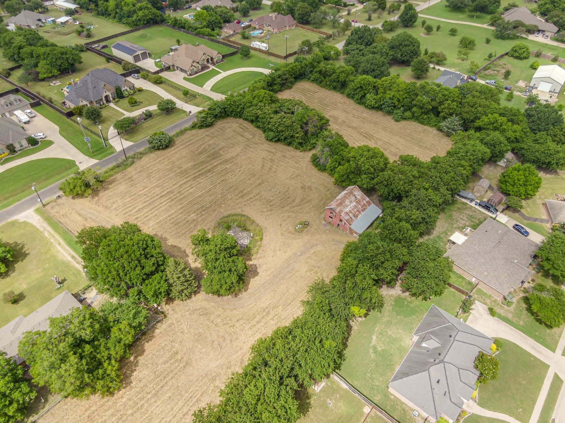 2.77 acres in Ellis County gallery image 4