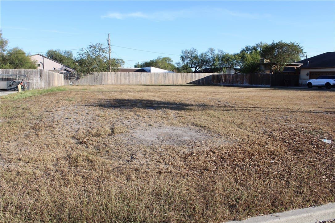 0.34 acres in Kleberg County gallery image 2