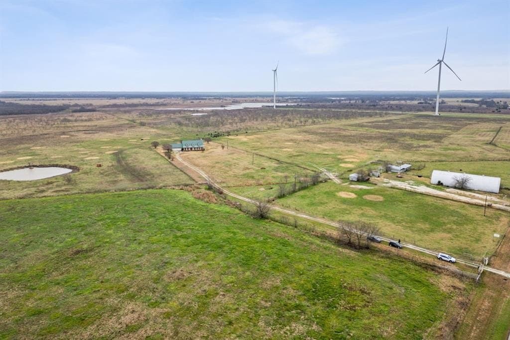 480 acres in Navarro County
