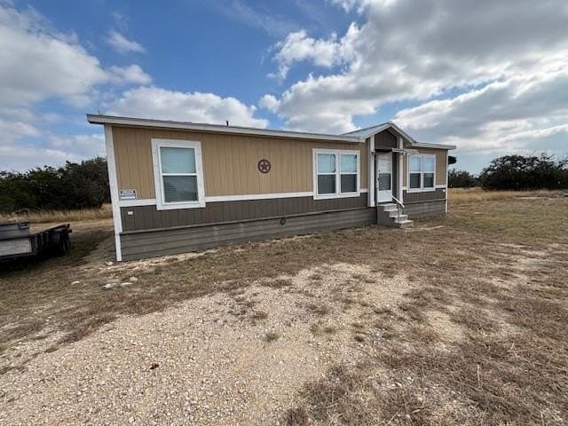 81 acres in Edwards County