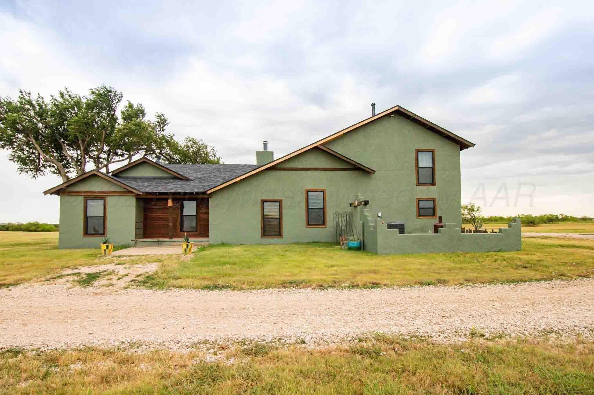 320 acres in Briscoe County featured view