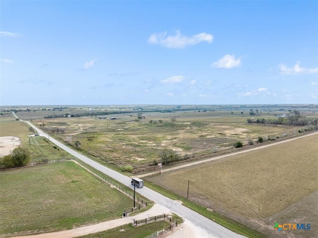 20 acres in Lavaca County gallery image 4