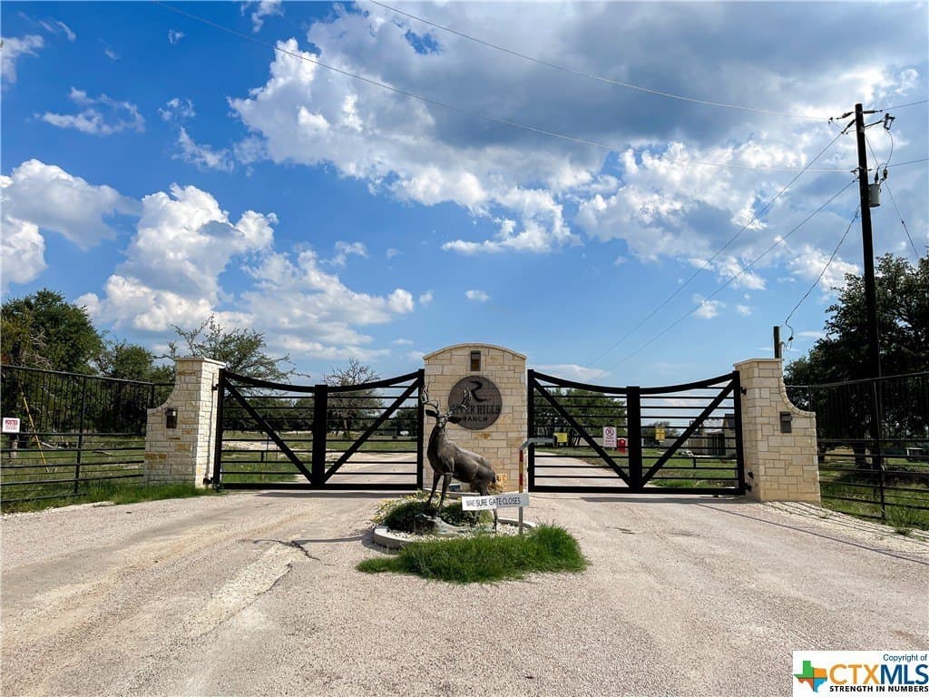 7.39 acres in Texas County - photo 4