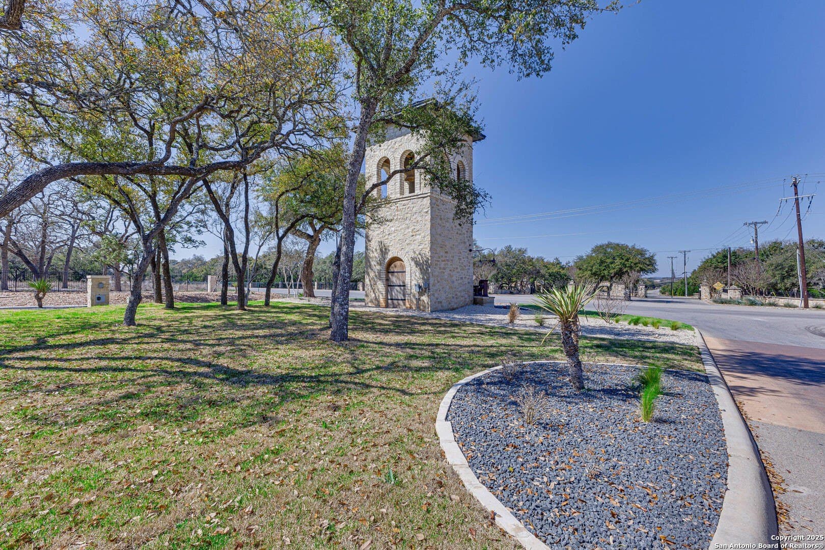 1.32 acres in Comal County - photo 7