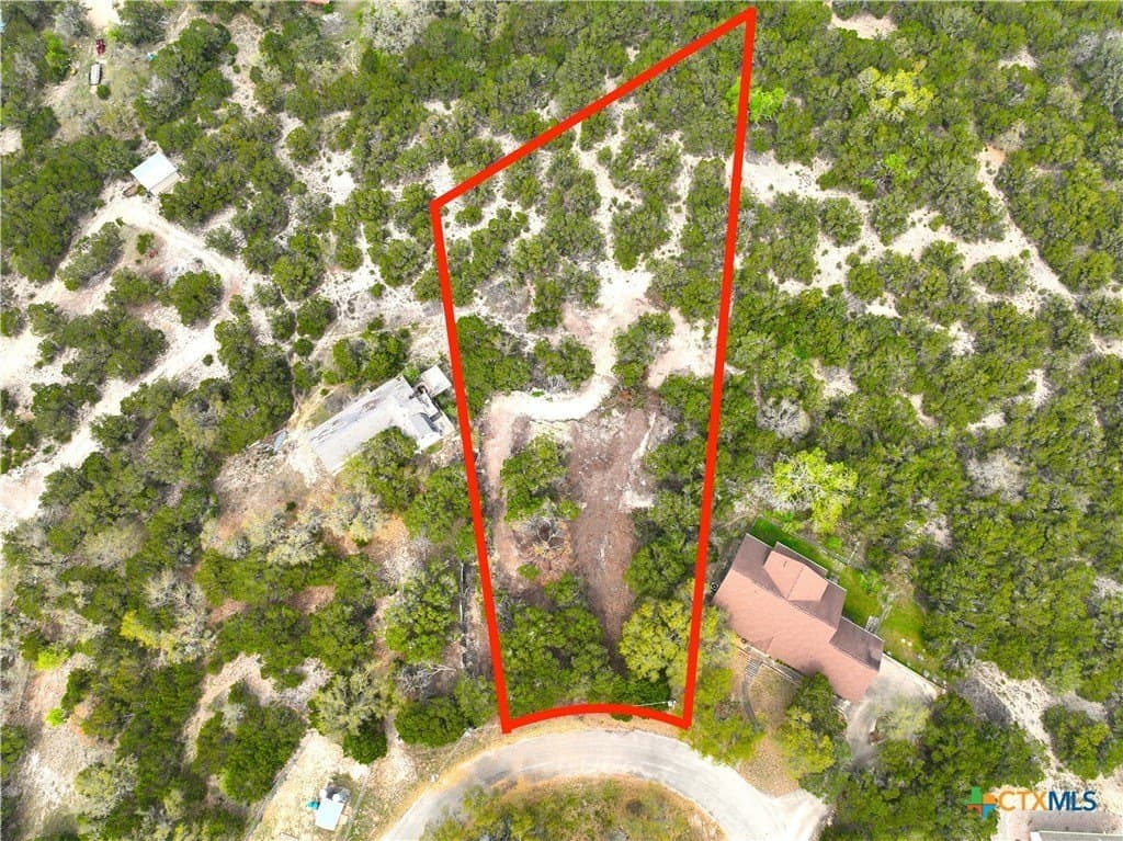 1.94 acres in Comal County gallery image 2