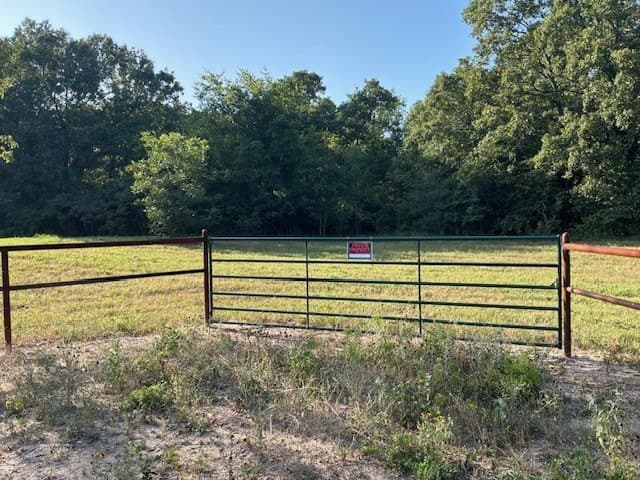 20 acres in Franklin (TX) County - photo 4