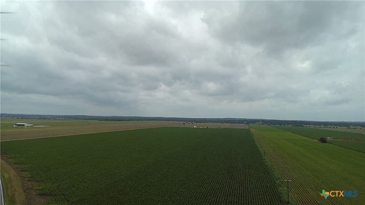 203 acres in Burleson County