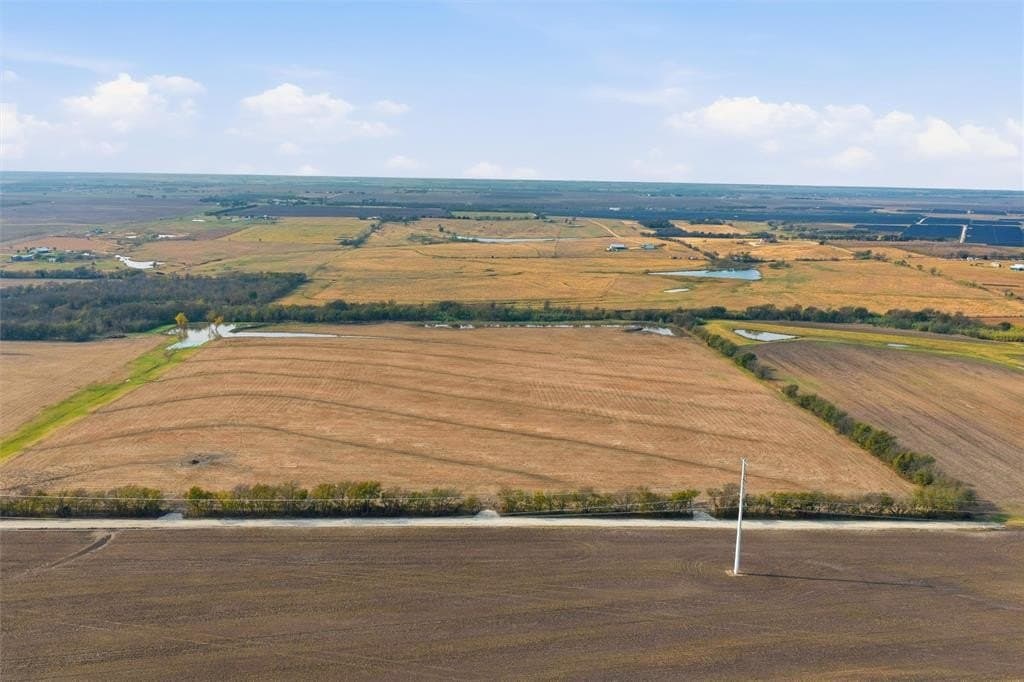 13.46 acres in Hill County gallery image 4