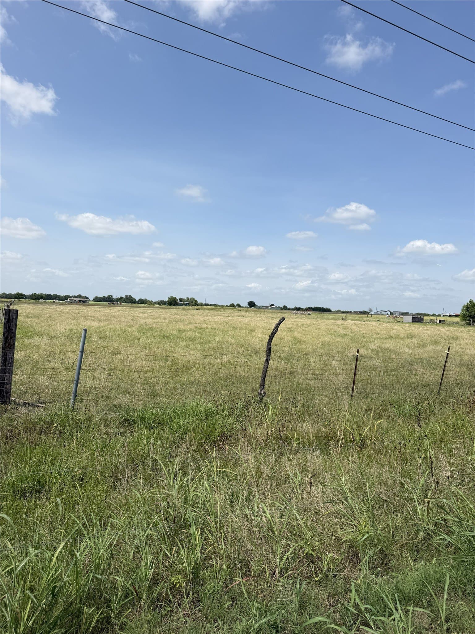 5.25 acres in Hunt County