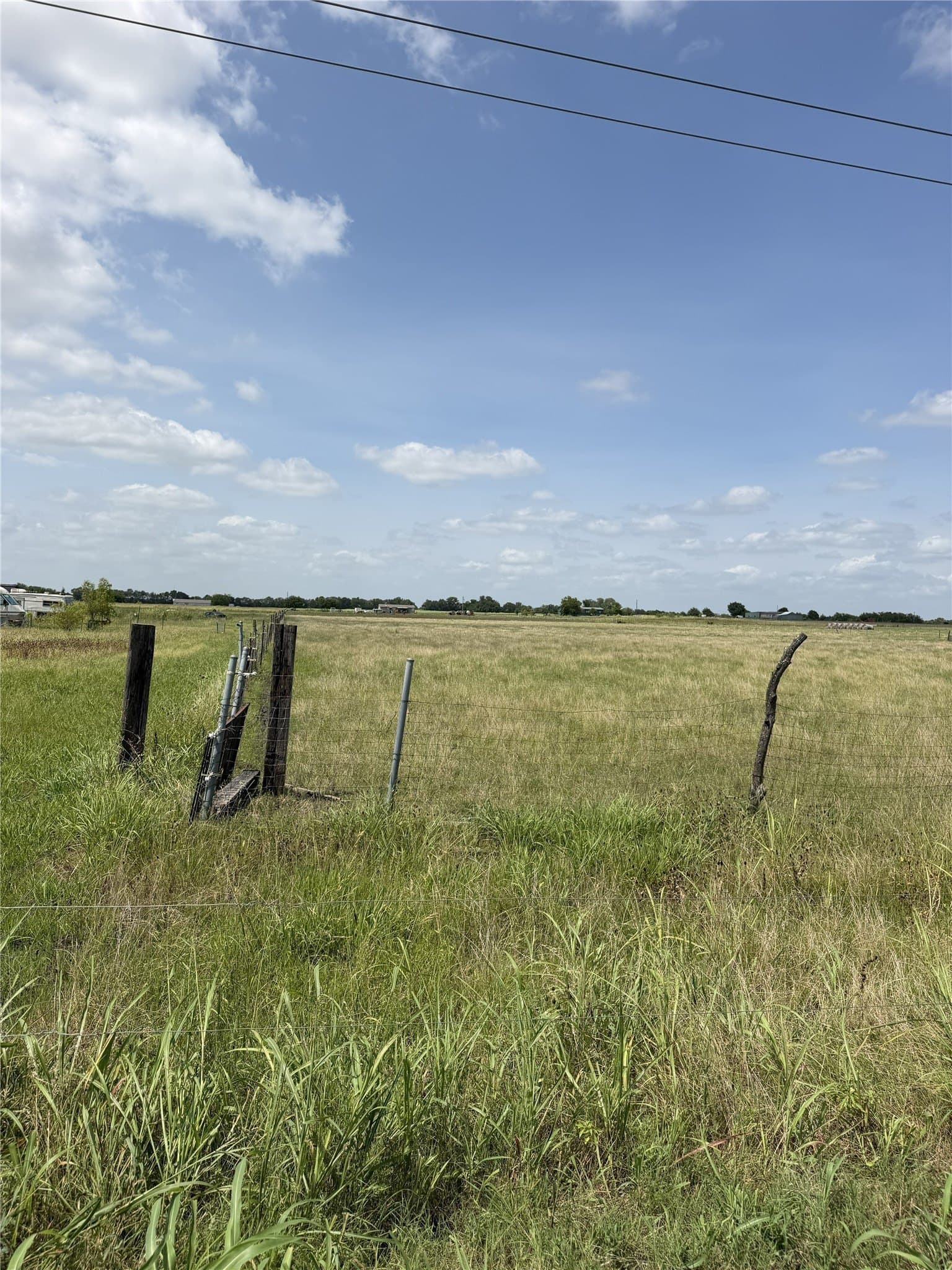 5.25 acres in Hunt County - photo 2