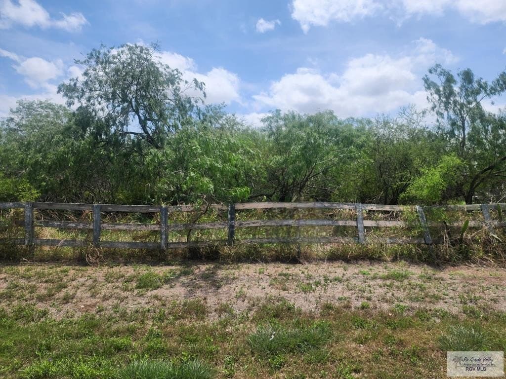 1.58 acres in CAMERON County gallery image 4