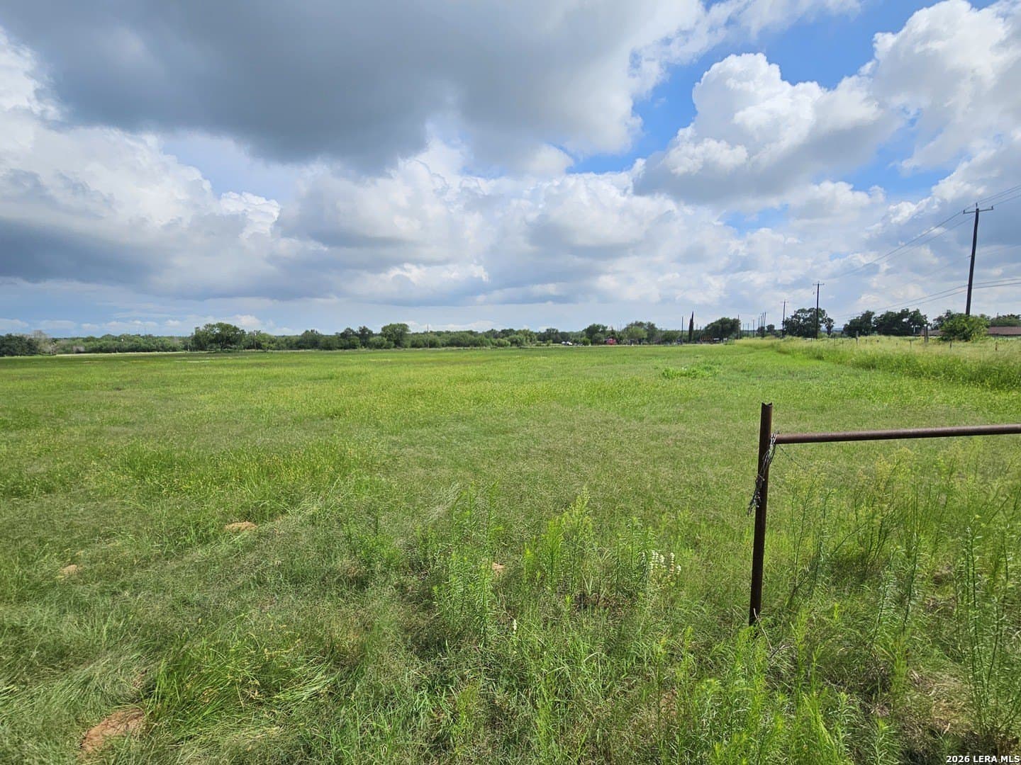 10 acres in Bexar County gallery image 3