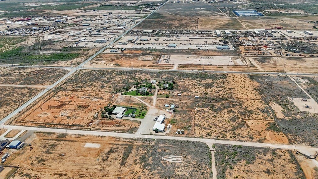 14.58 acres in Midland County gallery image 4