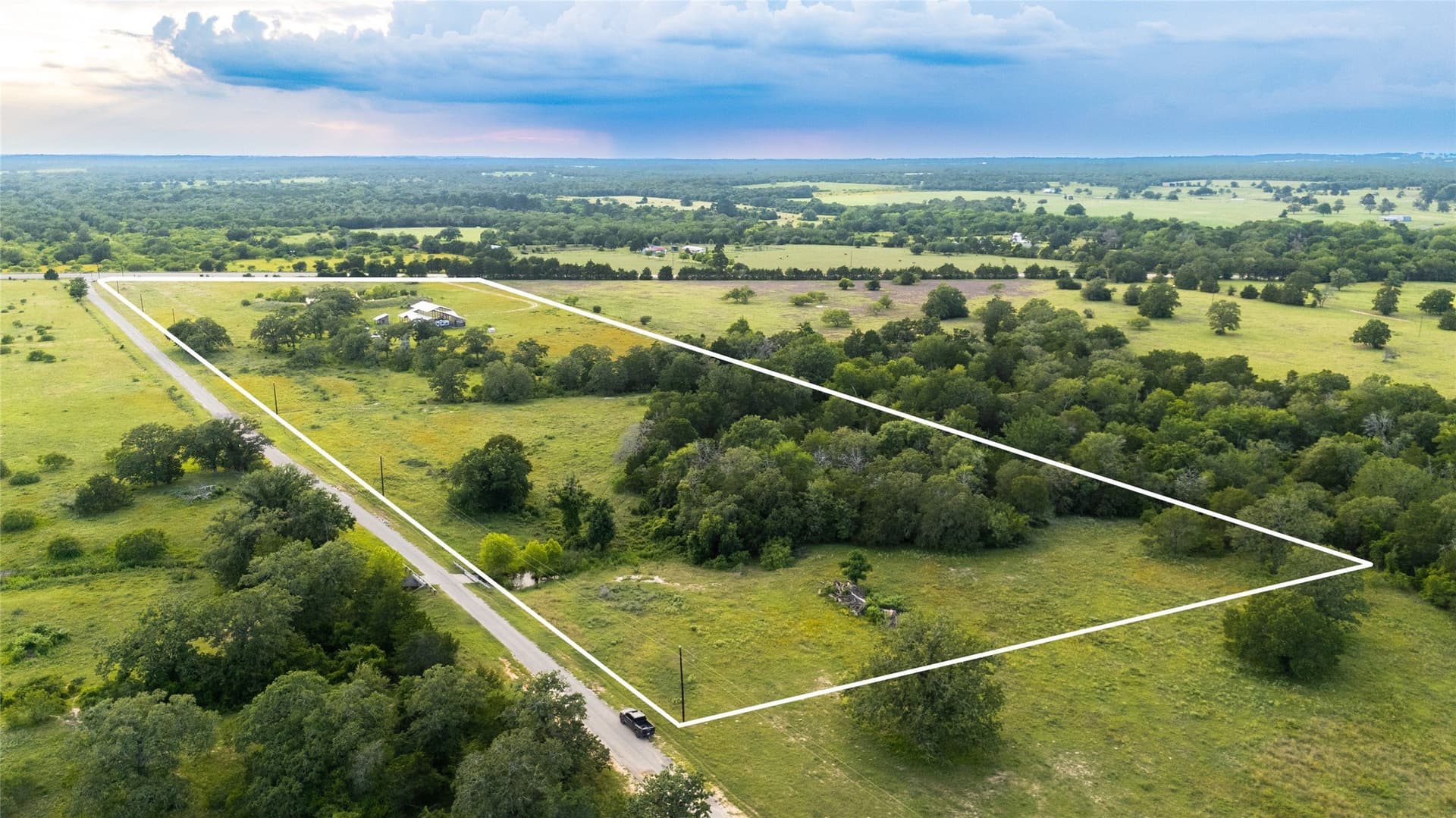 21.46 acres in Bastrop County gallery image 4