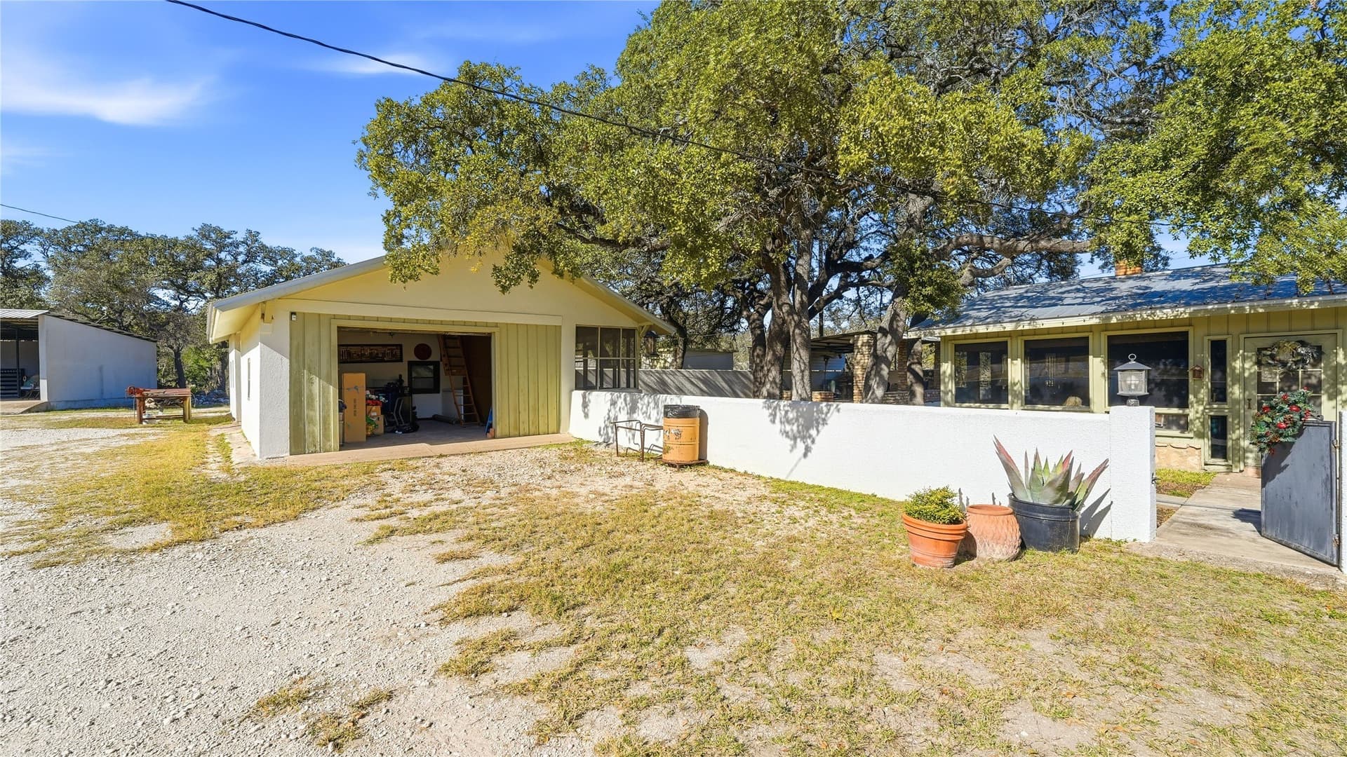 920 acres in Val Verde County - photo 4