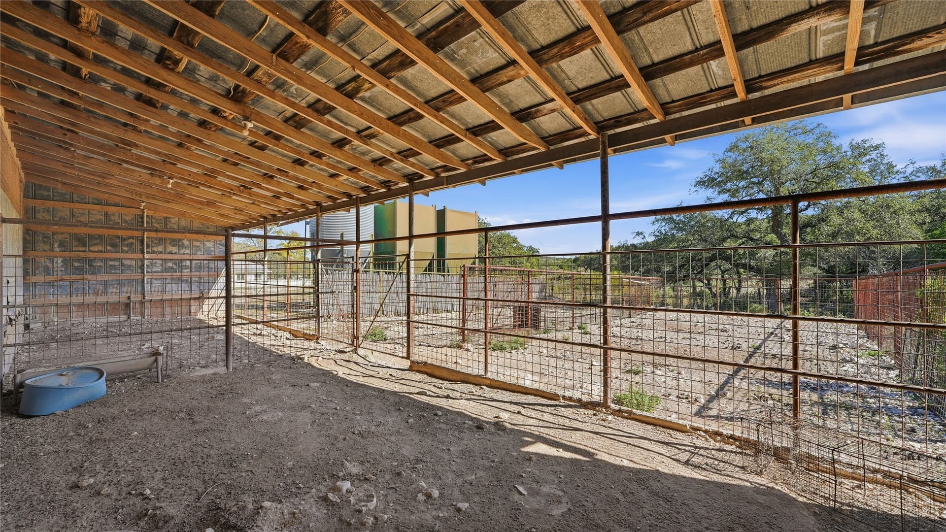 920 acres in Val Verde County - photo 34