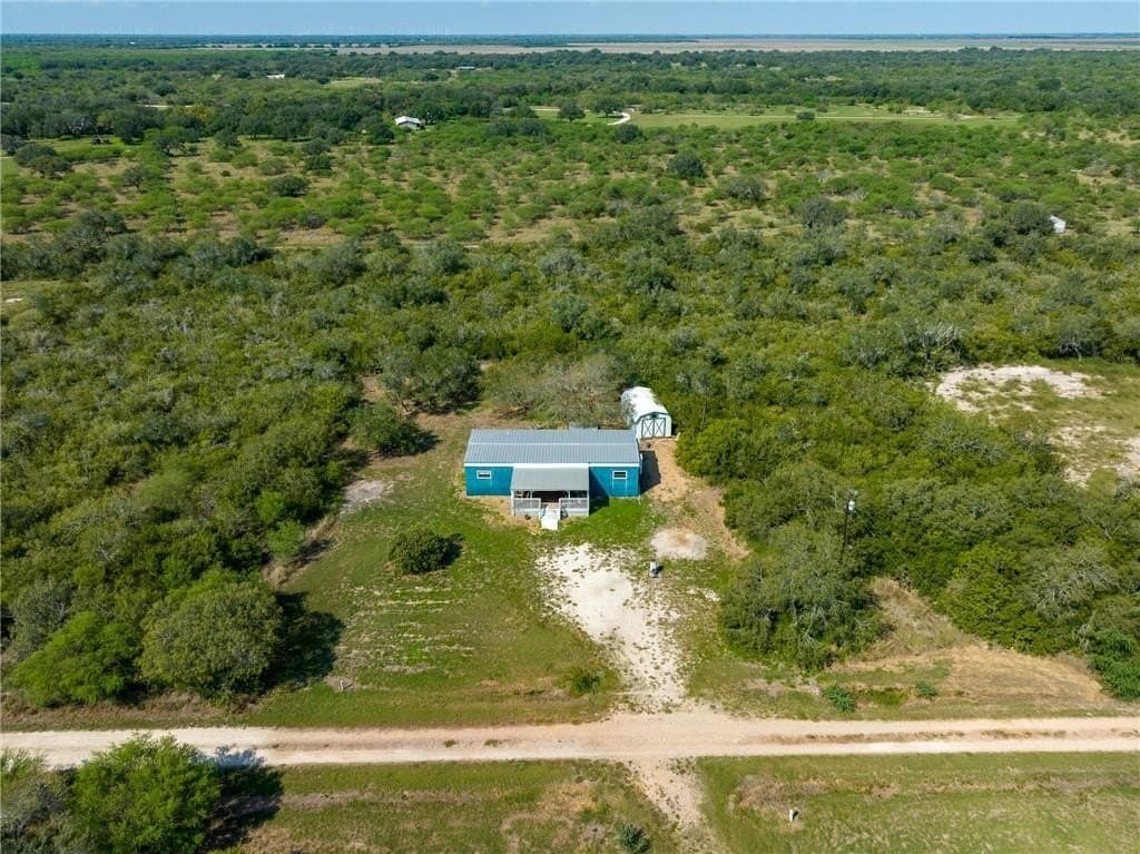 28.33 acres in Bee County - photo 8