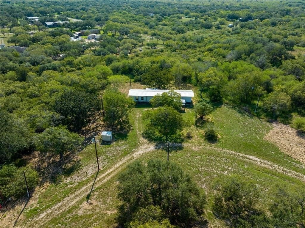 28.33 acres in Bee County - photo 9