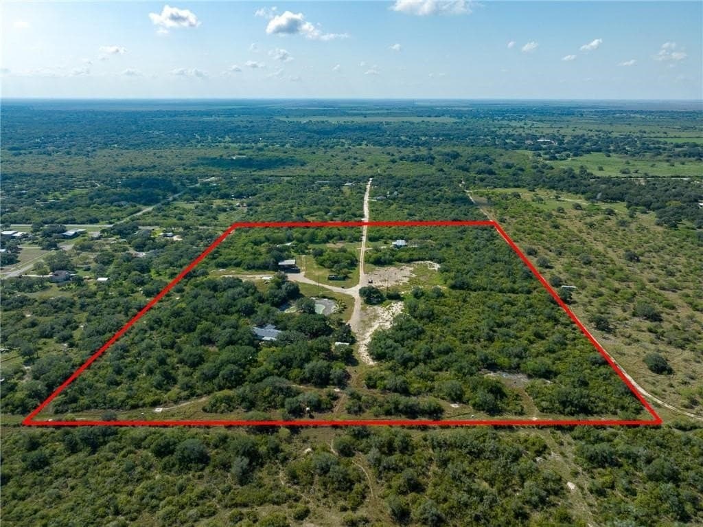 28.33 acres in Bee County - photo 7