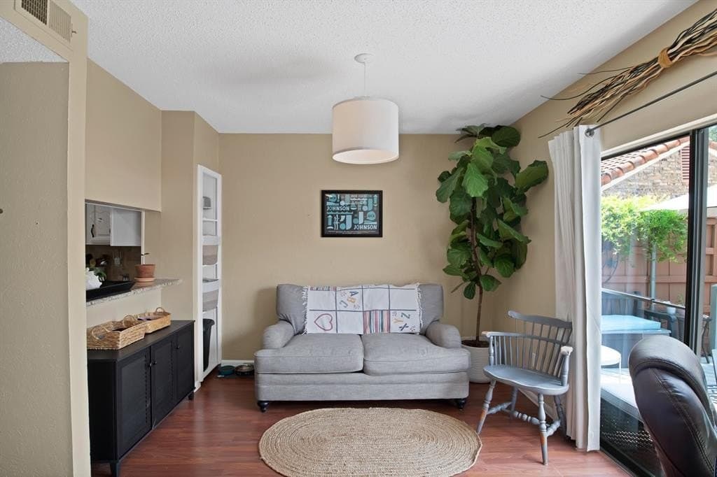 25.76 acres in Dallas County gallery image 3