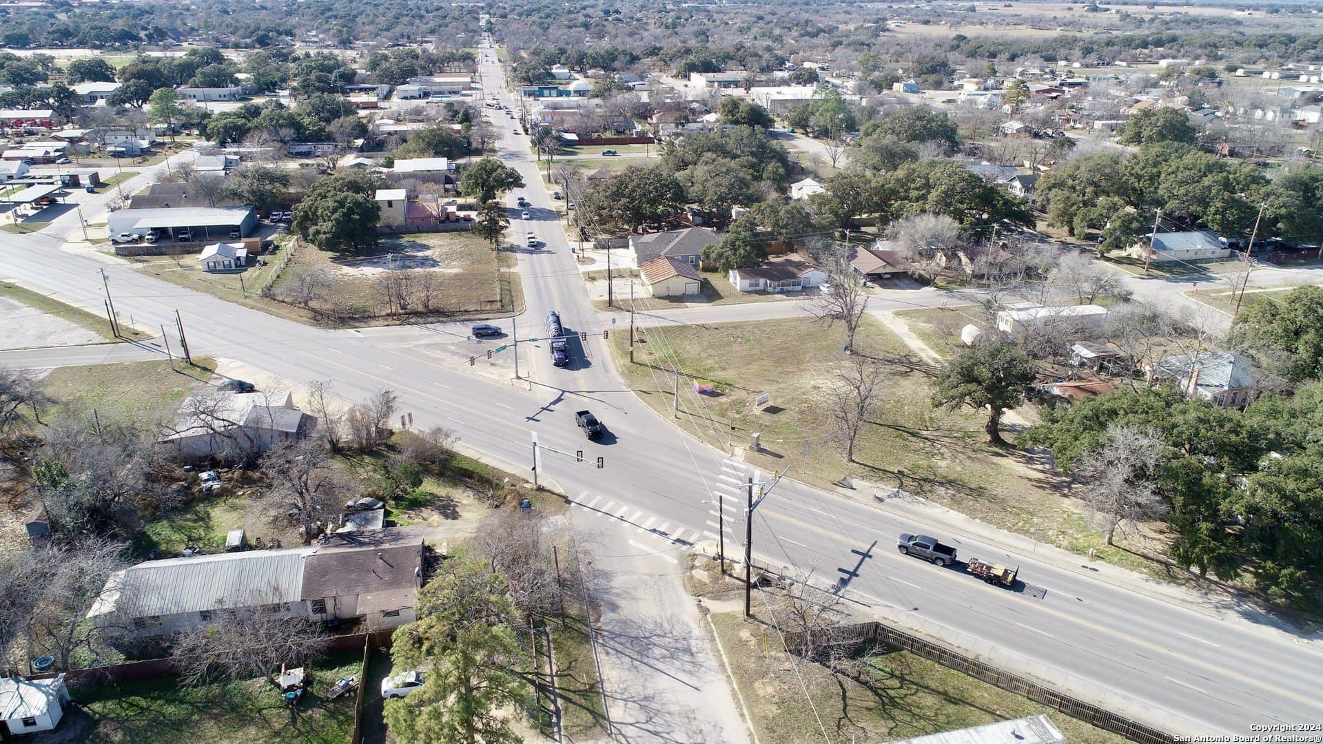 0.61 acres in Atascosa County - photo 9
