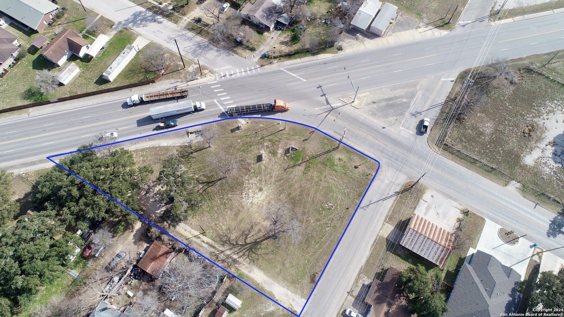 0.61 acres in Atascosa County - photo 6