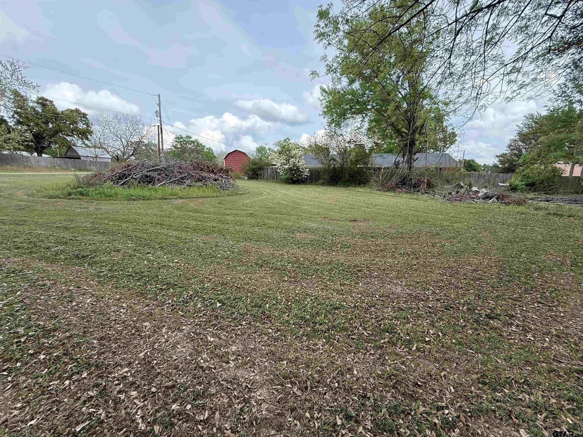 0.4 acres in Smith County - photo 3