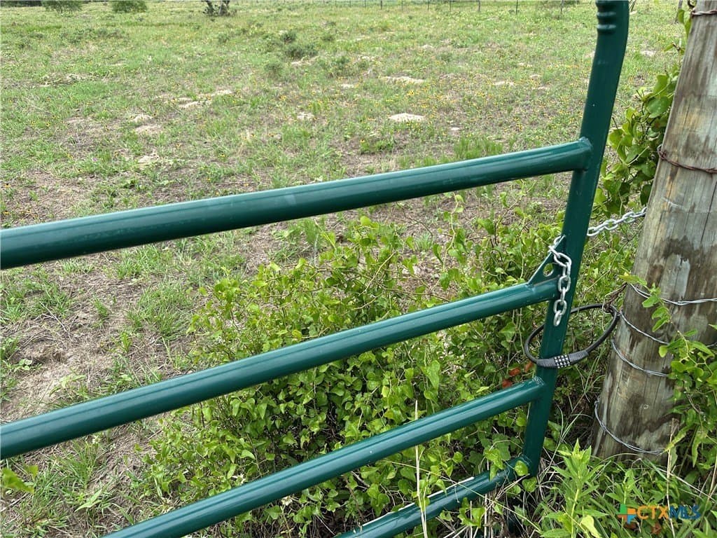 10.1 acres in Bastrop County gallery image 4
