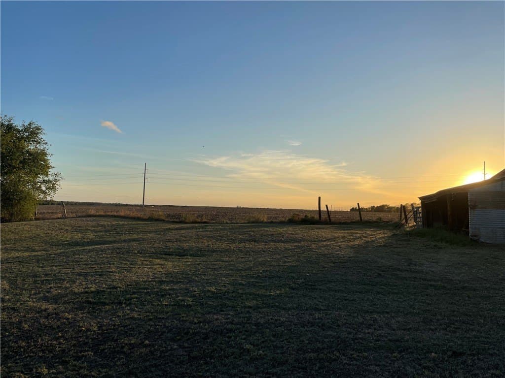 57 acres in Falls County