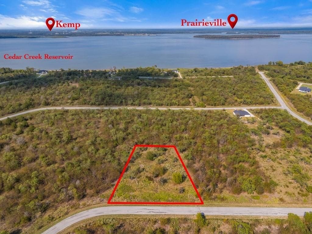 1.15 acres in Kaufman County gallery image 4