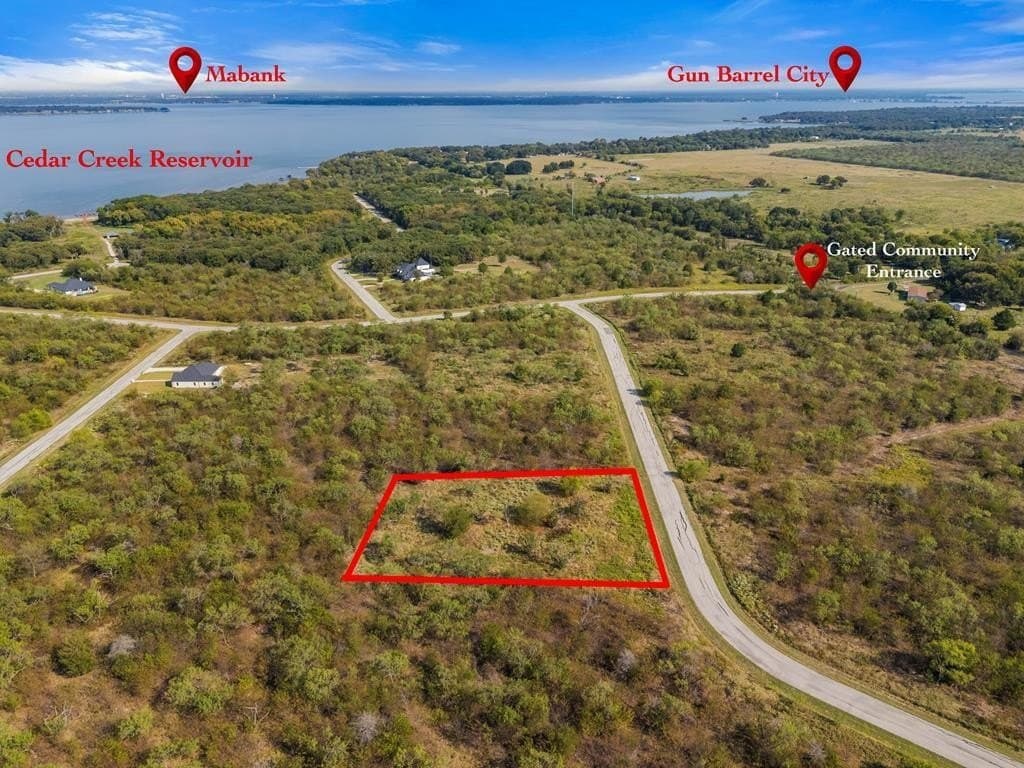 1.15 acres in Kaufman County