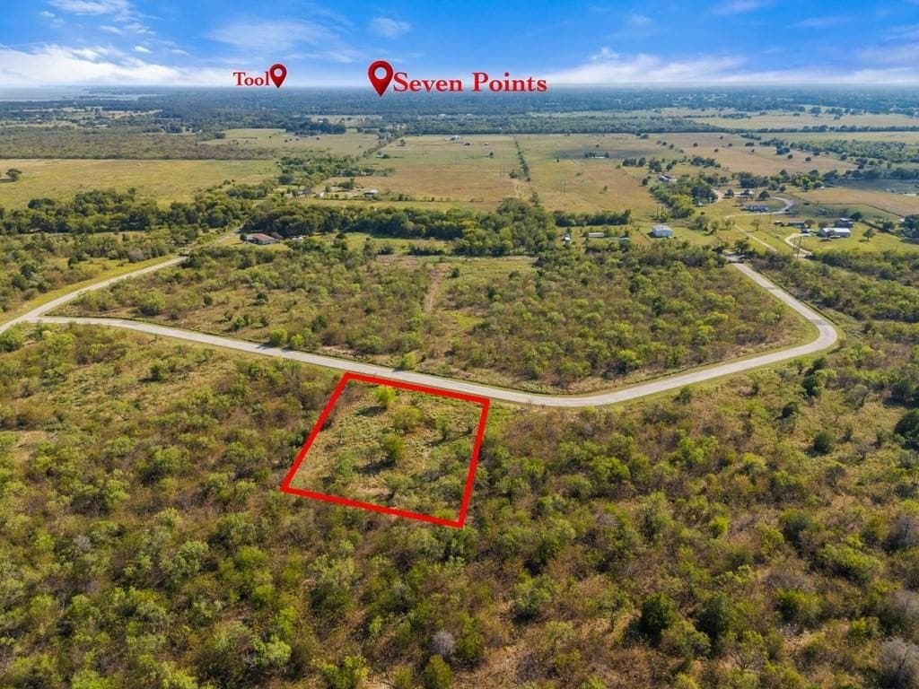 1.15 acres in Kaufman County featured view