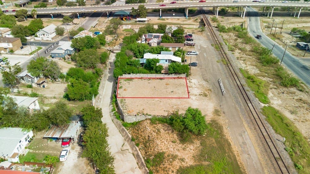 0.08 acres in Maverick County featured view