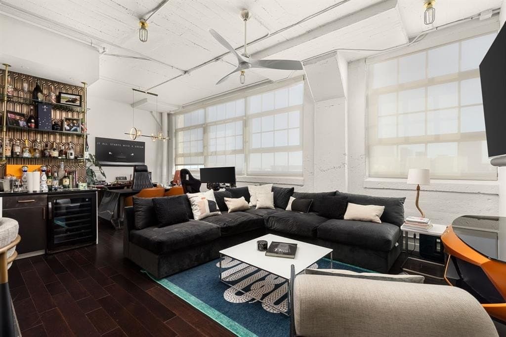 10.68 acres in Tarrant County gallery image 2