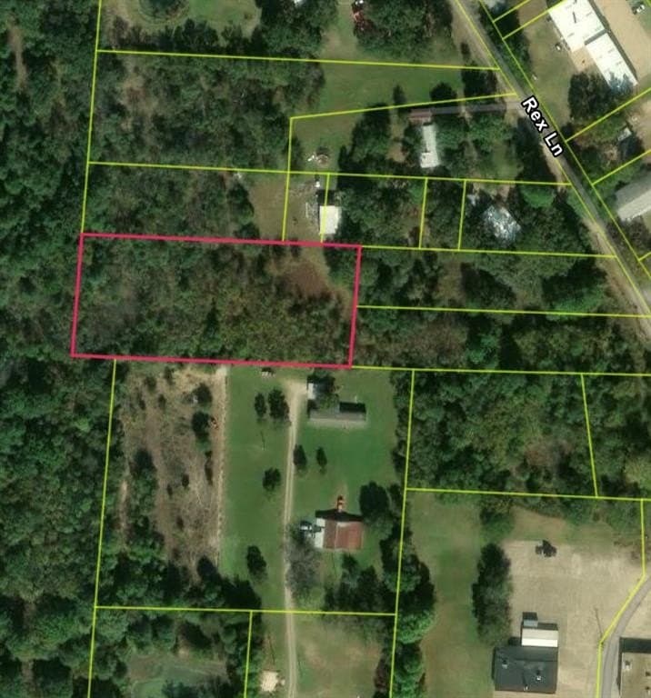 2.34 acres in Henderson County