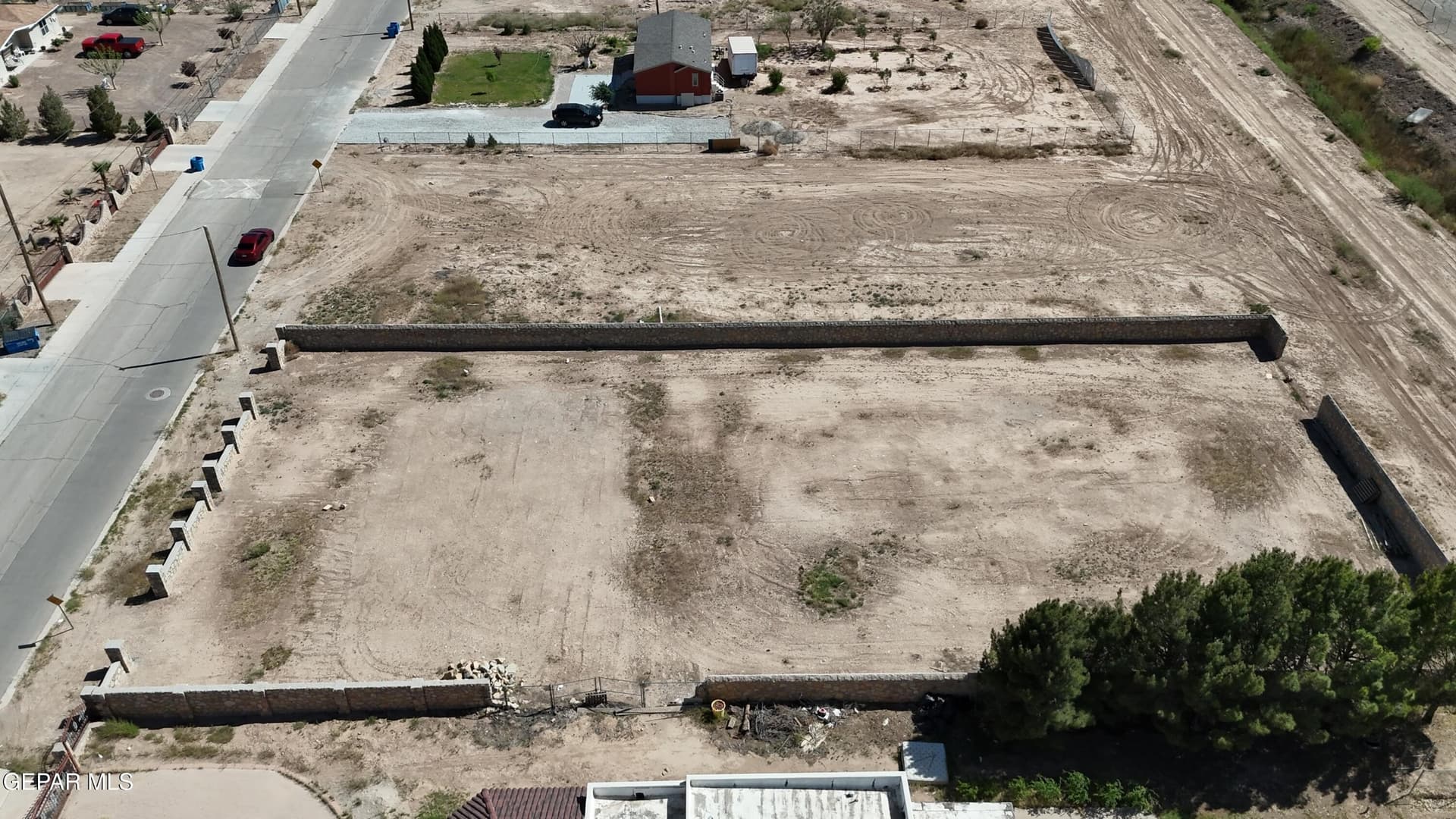 0.5 acres in El Paso County gallery image 3