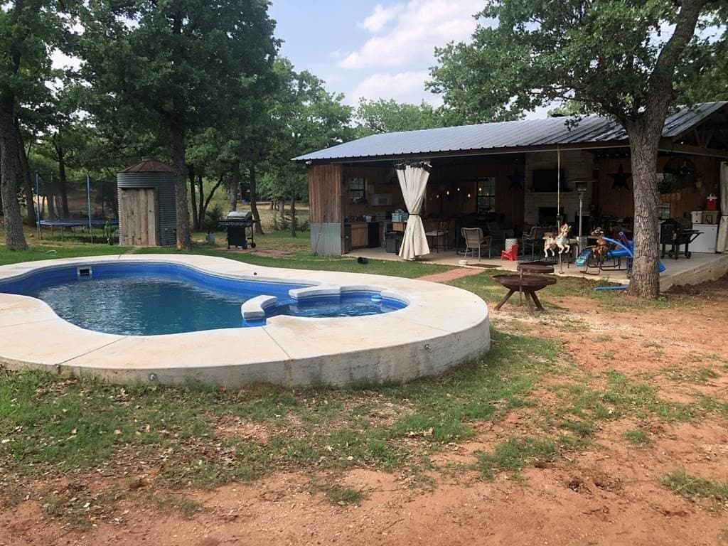 9.8 acres in Gillespie County featured view
