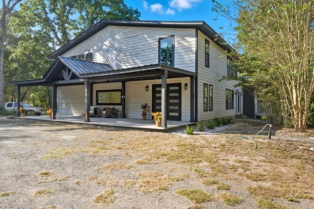 8.14 acres in Henderson County gallery image 2