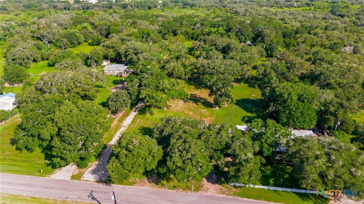 2 acres in Victoria County - photo 12