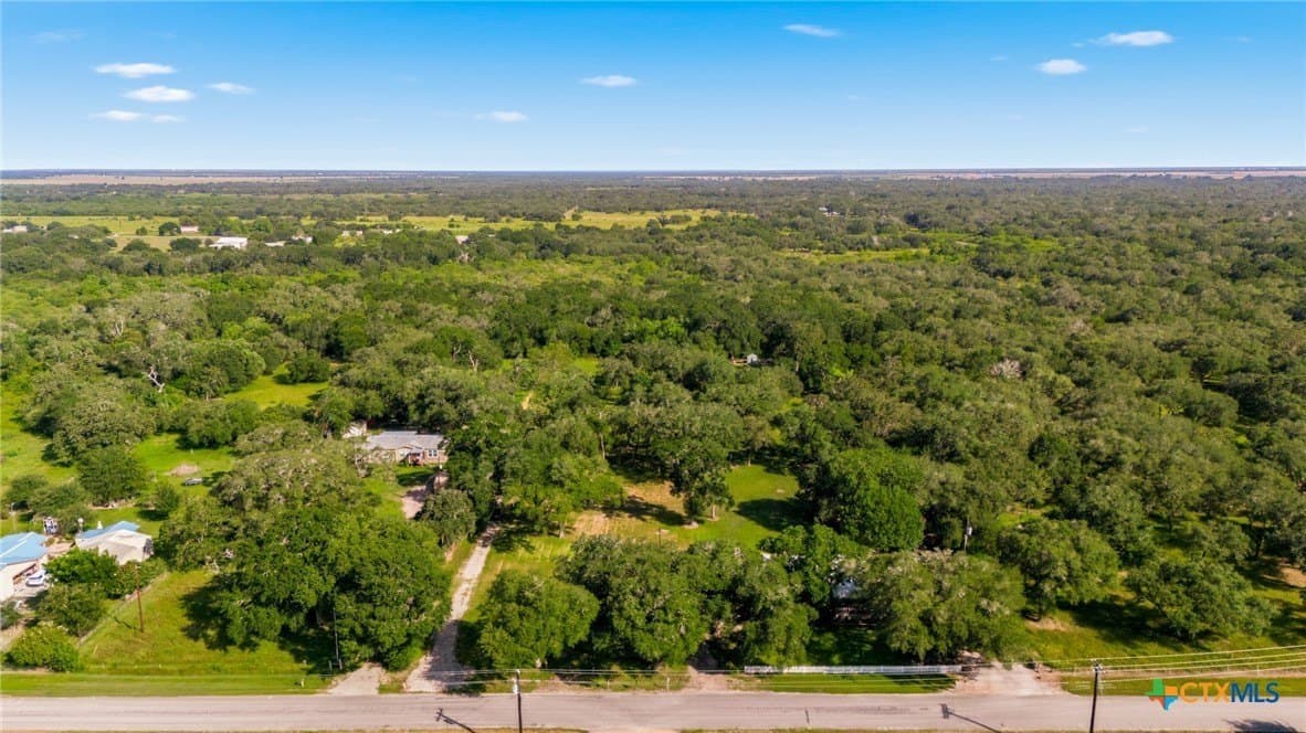 2 acres in Victoria County - photo 13