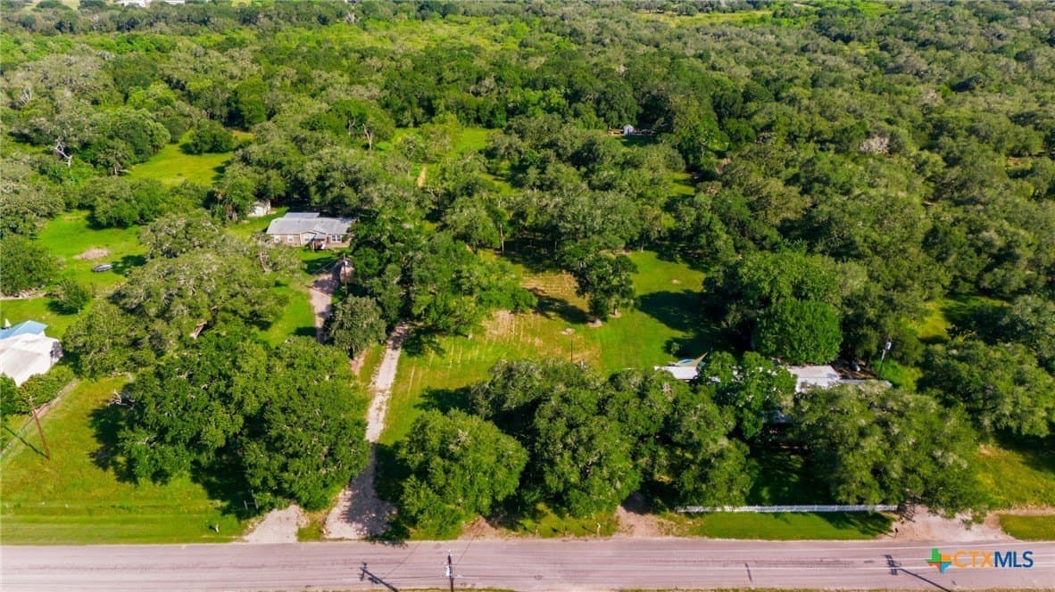2 acres in Victoria County - photo 6