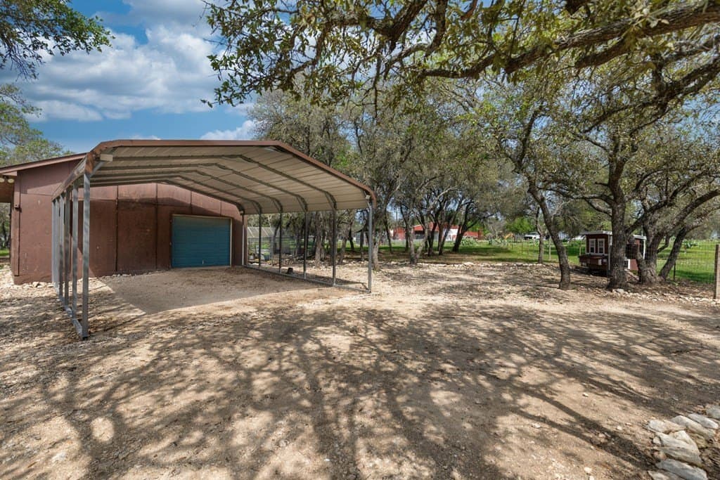 5 acres in Kimble County - photo 27